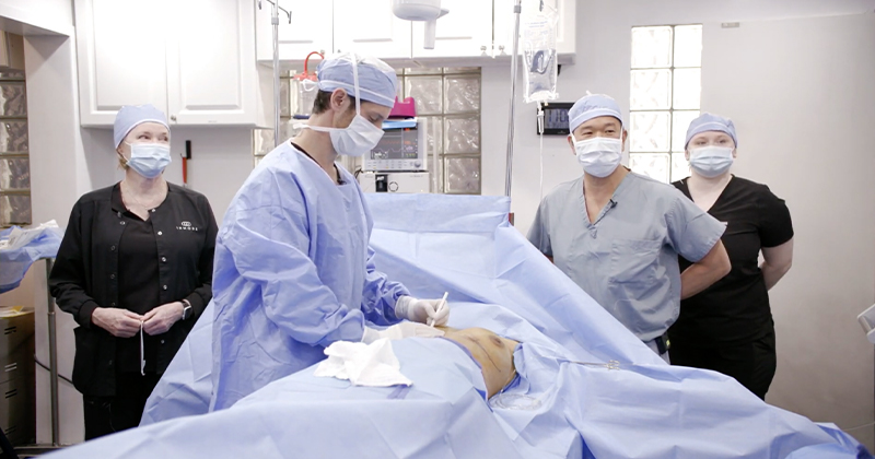 Live Demo: Scarless Mastopexy with BodyTite & Morpheus8 – Dr. Jacob Unger