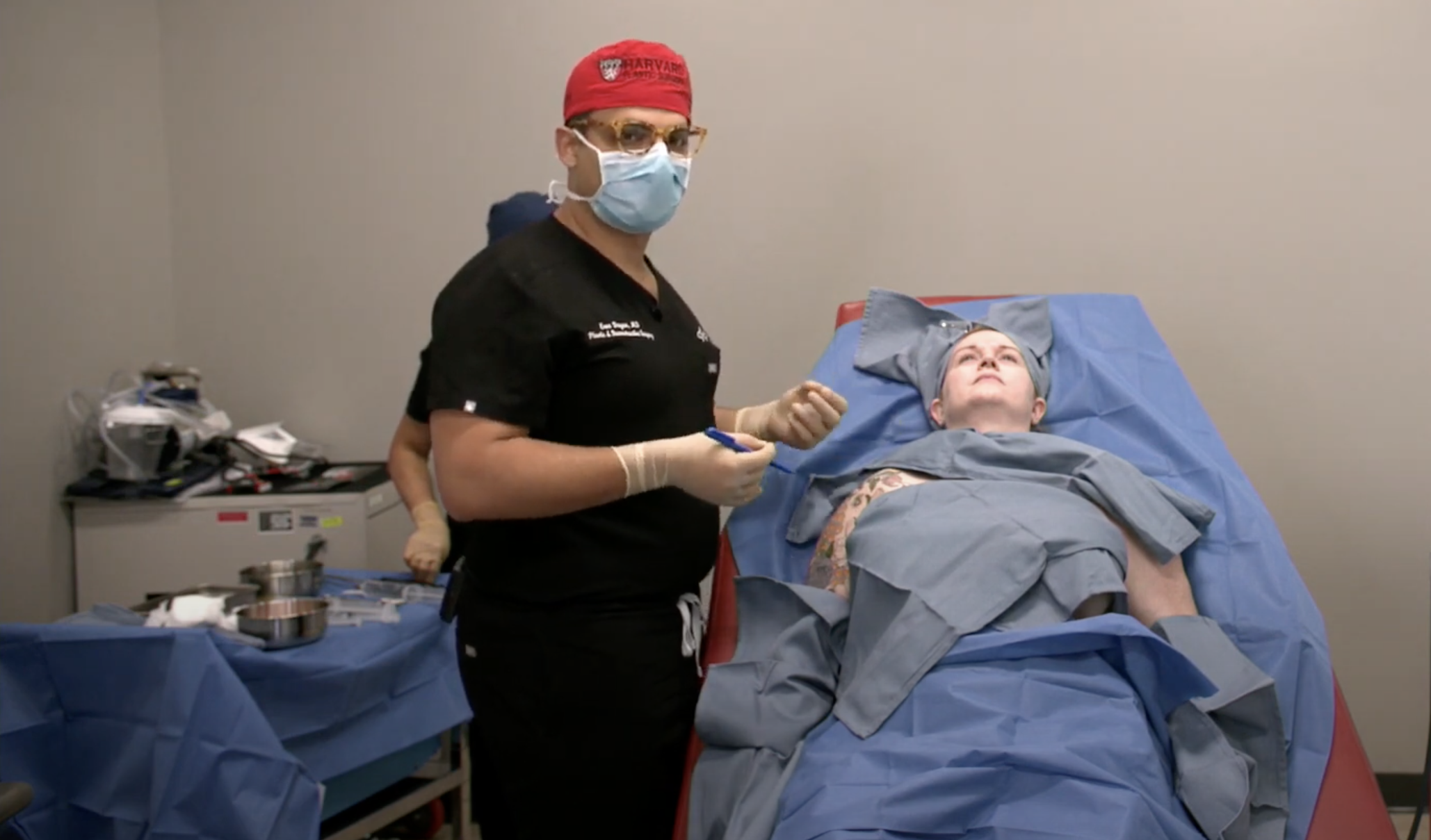 Live Demo: Precision RF Contouring on the Face and Knees – Dr. Erez Dayan