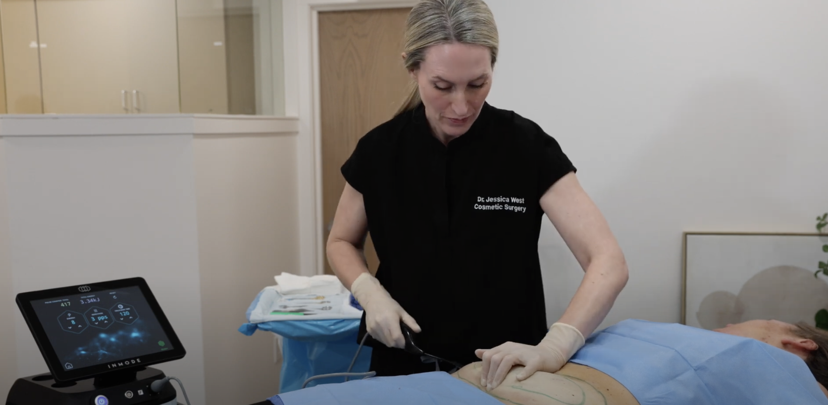 Live Demo: QuantumRF 25 Non-Surgical Abdominal Tightening – Dr. Jessica West